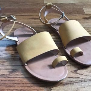 Toe loop ankle strap sandals